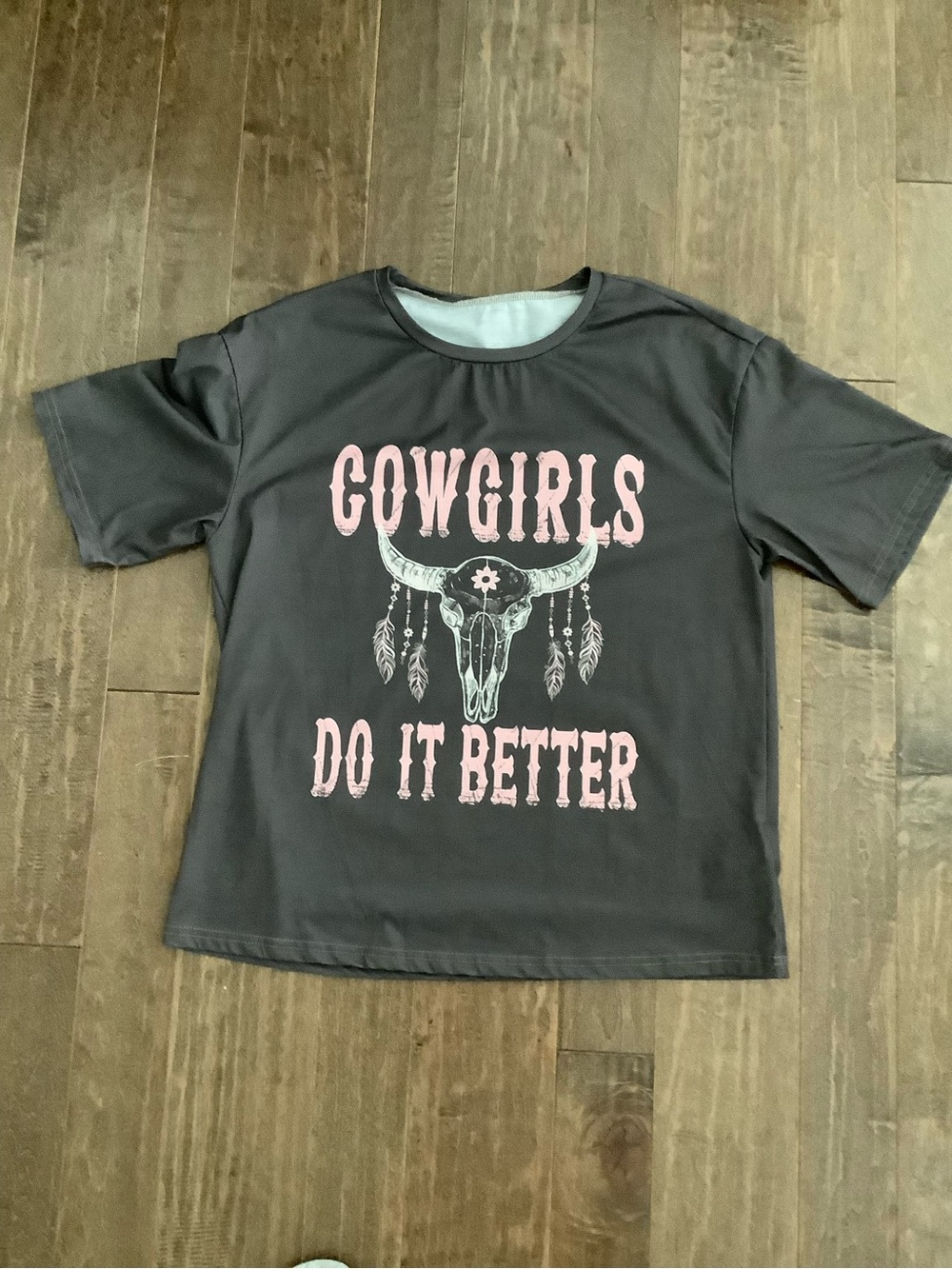 Graphic Cowgirls Short Sleeve Tee in Gray with Pink Print
